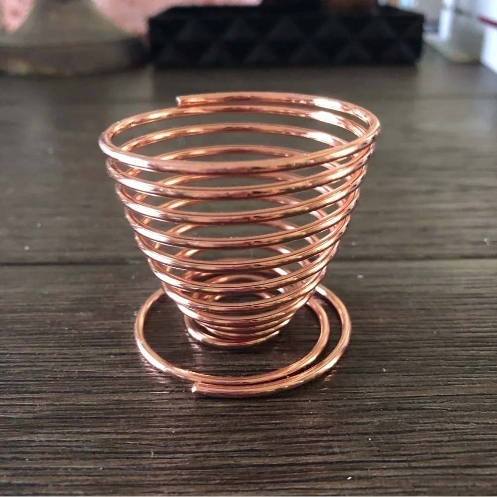 Rose Gold metal blender sponge holder